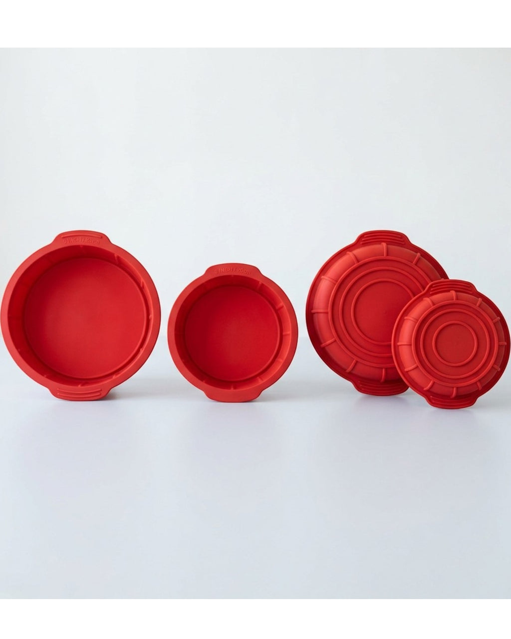 Yukavy Round Silicone Cake Mold Set 8 and 9 in Red